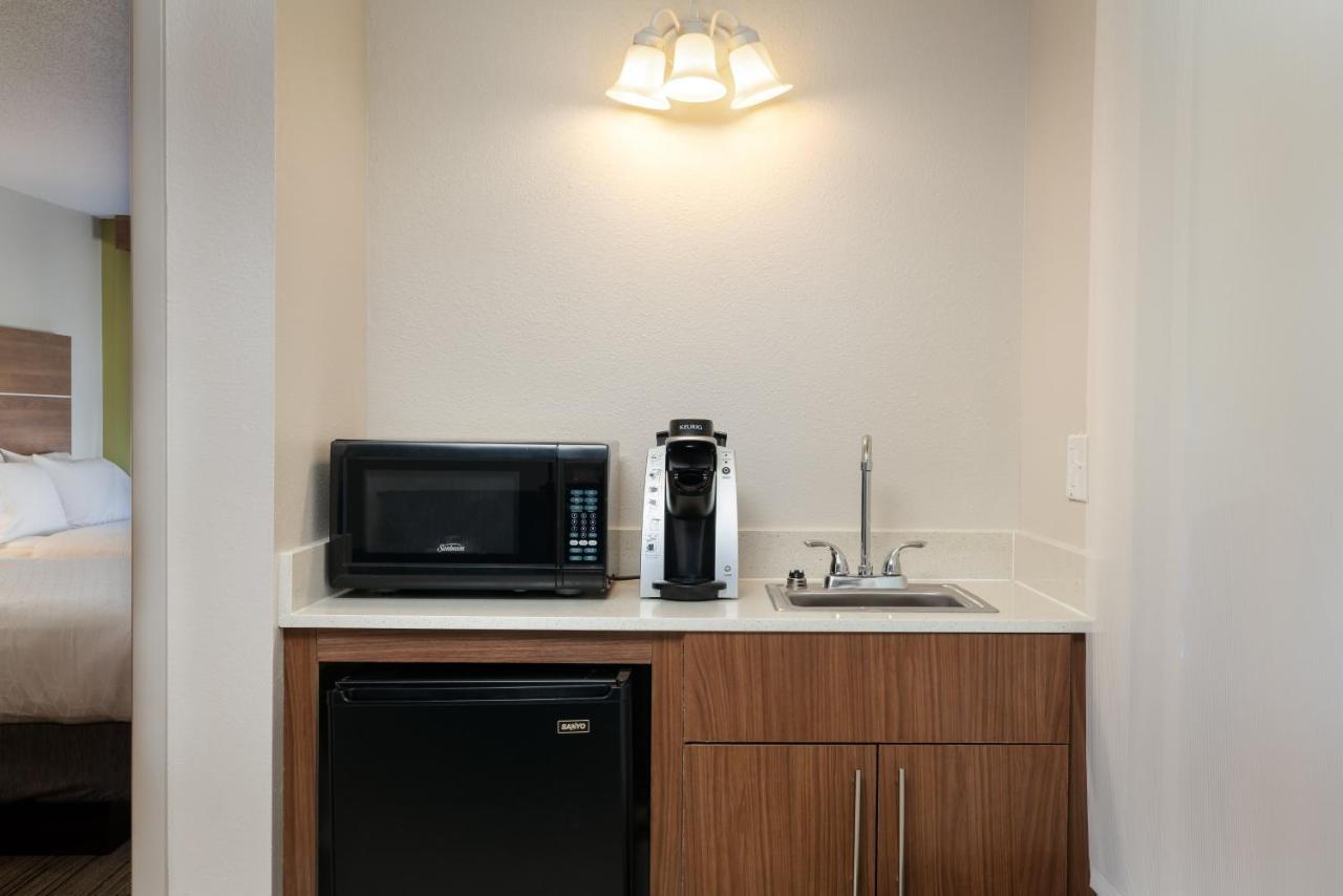 Holiday Inn Express & Suites Milton East I-10 By Ihg Ngoại thất bức ảnh