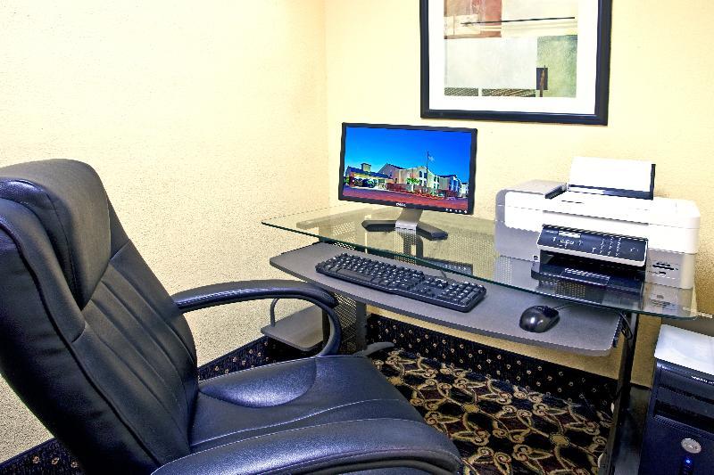Holiday Inn Express & Suites Milton East I-10 By Ihg Ngoại thất bức ảnh